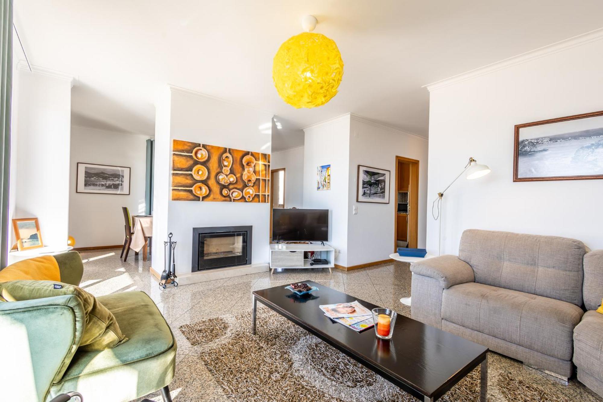 Beachfront 3Bdr Apt On Marginal Boulevard São Martinho do Porto Kültér fotó