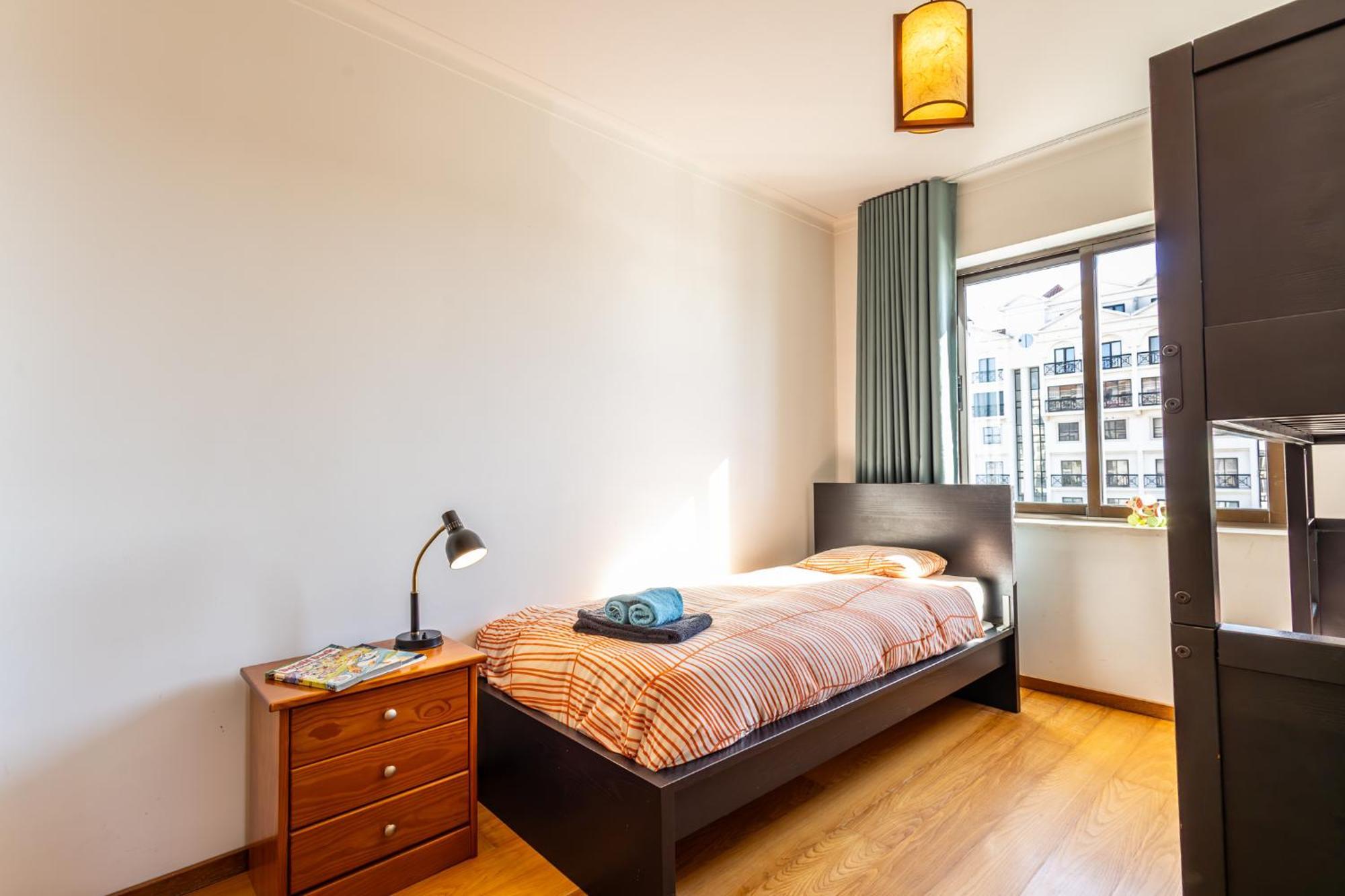 Beachfront 3Bdr Apt On Marginal Boulevard São Martinho do Porto Kültér fotó